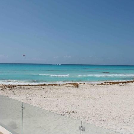 Beach Front Renewed Apartment Cancún Kültér fotó