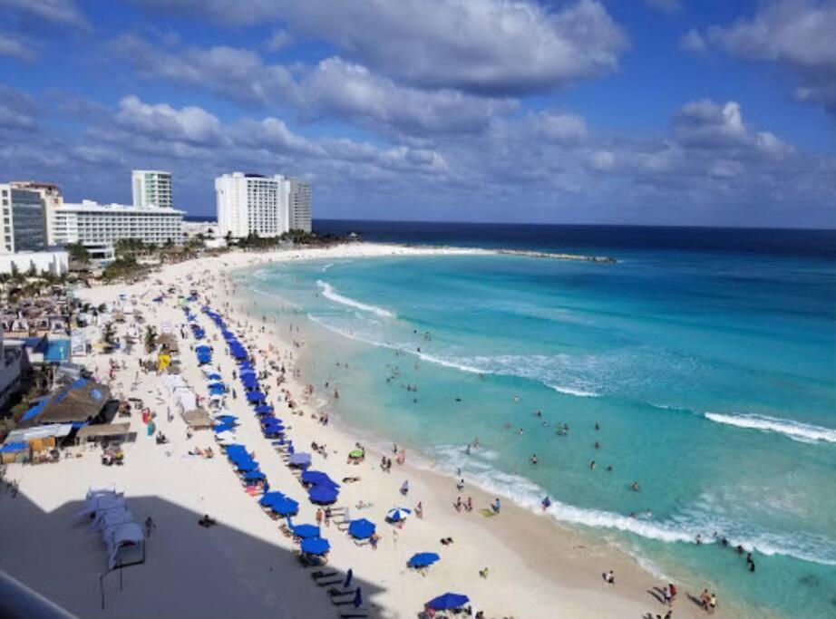 Beach Front Renewed Apartment Cancún Kültér fotó